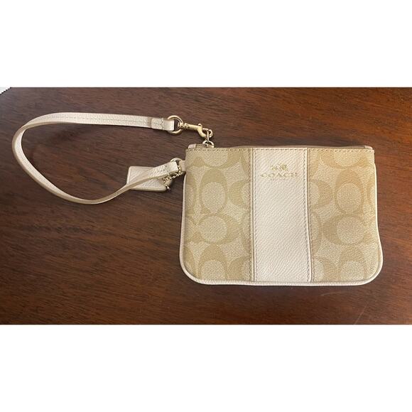 Coach Wristlet Signature Canvas and Leather New without Box - Picture 1 of 5